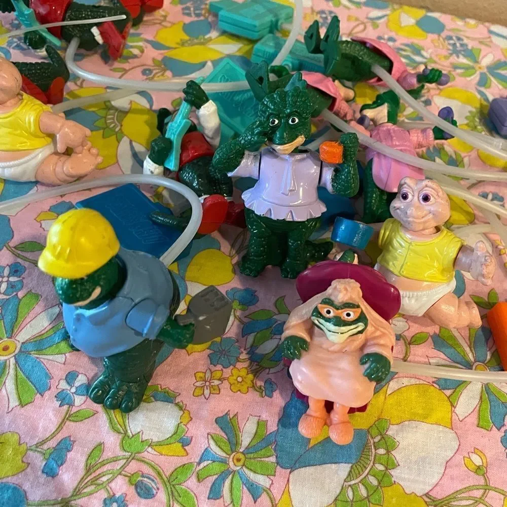 Vintage Lot of 90’s Dinosaur Moveable Toys!
